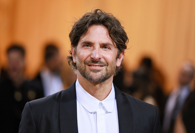 Bradley Cooper Is Dating Hillary Clinton Aide
